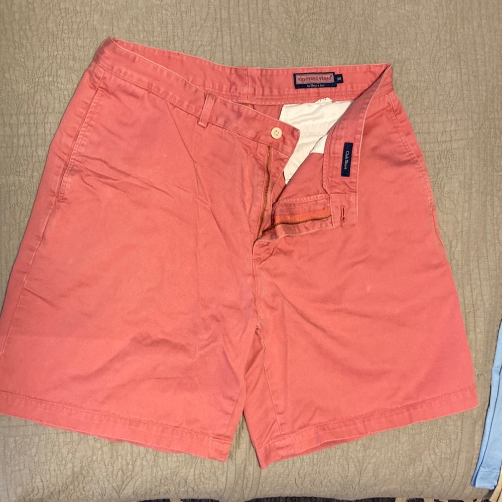 Mens Vineyard Vines Shorts, Size 38